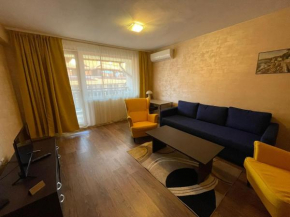 Bansko Royal Towers George Apartment, next to the Gongola, freshly renovated